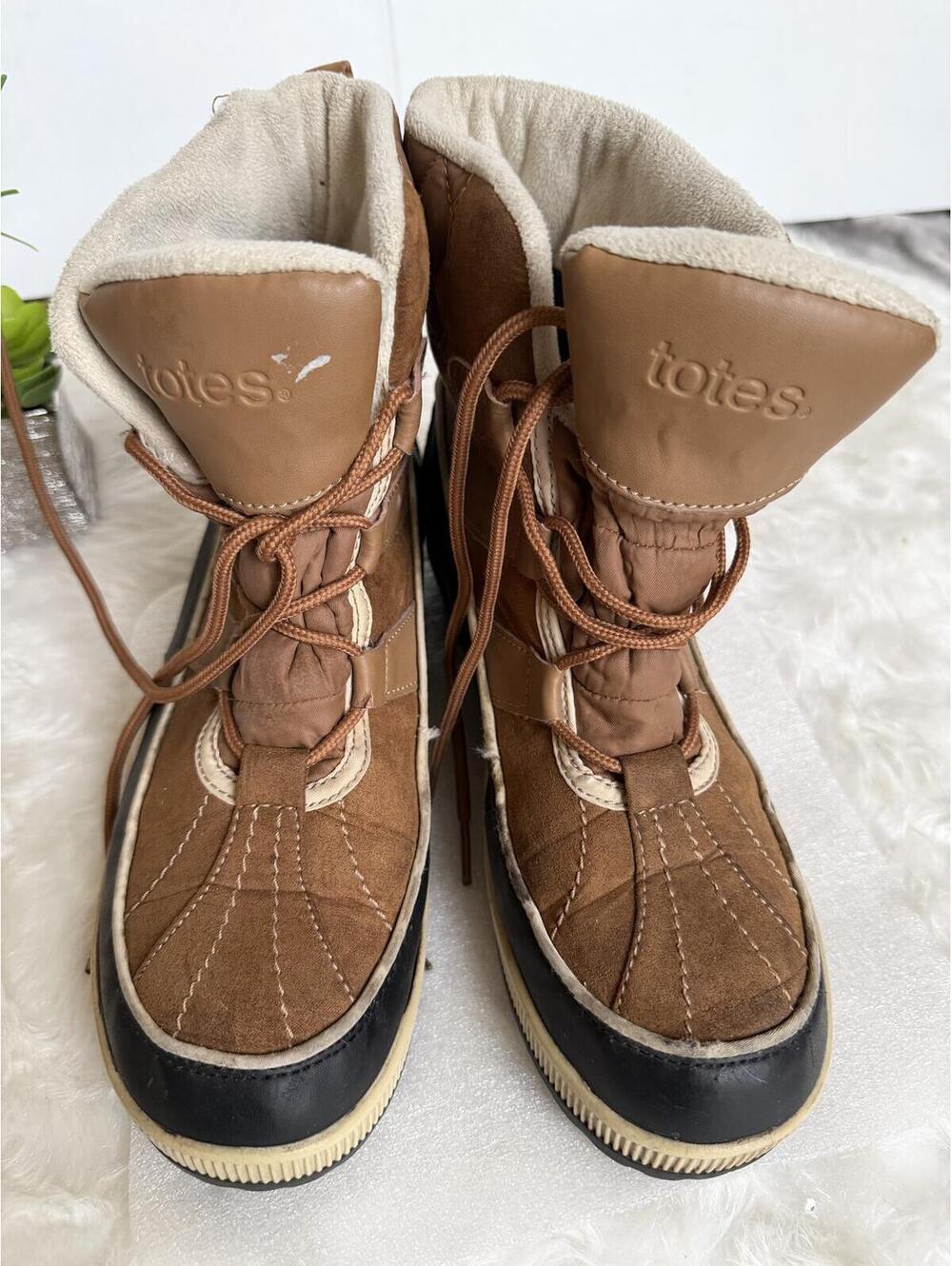 Women Totes Brown Suede Winter Boots with Faux Fur Lining